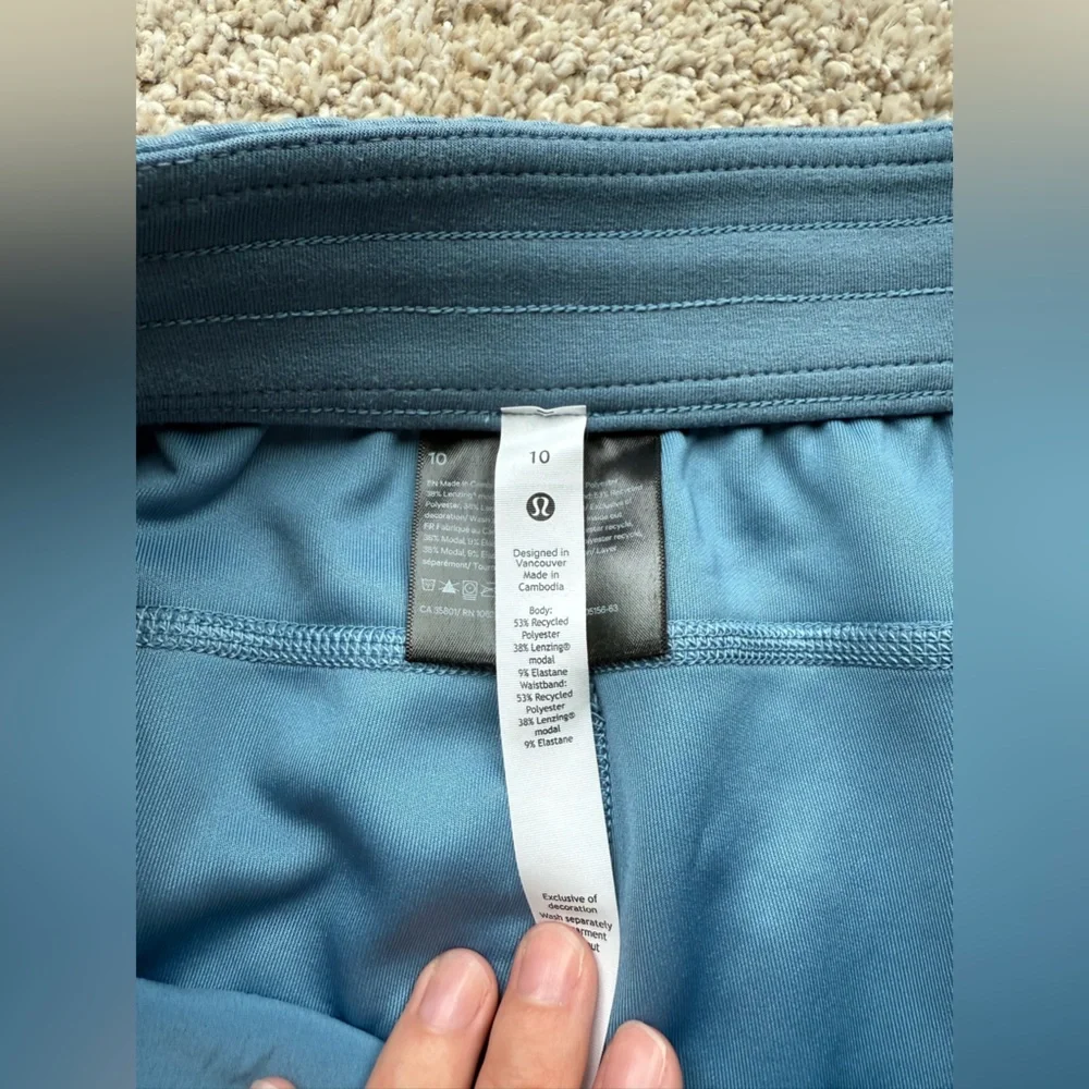 Lululemon Athletica Softstreme Blue Athletic Shorts 4” inseam - Picture 2 of 3